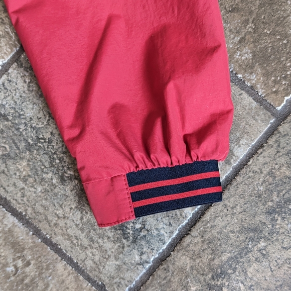 Bugatti Mens Sporty Windbreaker Jacket Size 40R( M-L) Red with Blue Trim - Picture 7 of 16